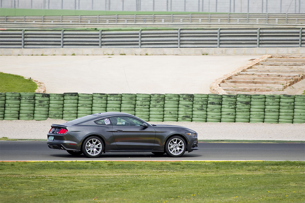 New Chevrolet Camaro – Performance, Cost, and Key Features
